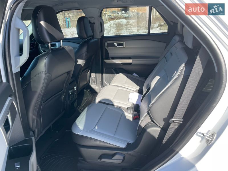 Внедорожник / Кроссовер Ford Explorer 2021 в Чернигове