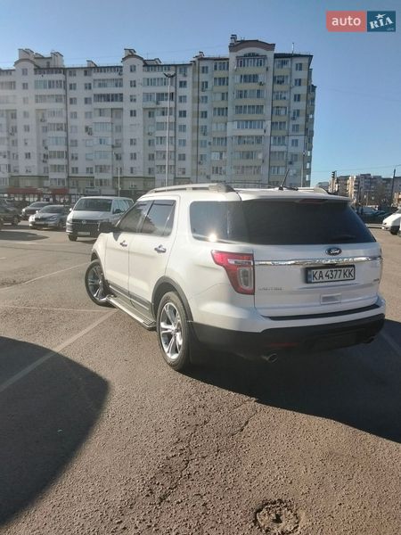 Внедорожник / Кроссовер Ford Explorer 2013 в Ивано-Франковске