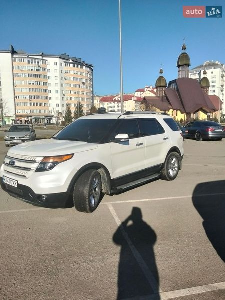 Внедорожник / Кроссовер Ford Explorer 2013 в Ивано-Франковске