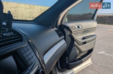 Внедорожник / Кроссовер Ford Explorer 2017 в Львове