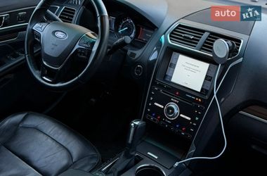 Позашляховик / Кросовер Ford Explorer 2017 в Бучі