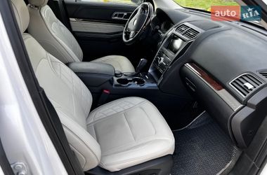 Позашляховик / Кросовер Ford Explorer 2017 в Чернівцях
