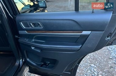 Позашляховик / Кросовер Ford Explorer 2015 в Бродах