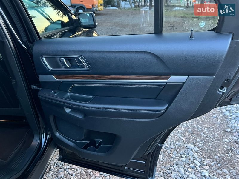 Позашляховик / Кросовер Ford Explorer 2015 в Бродах