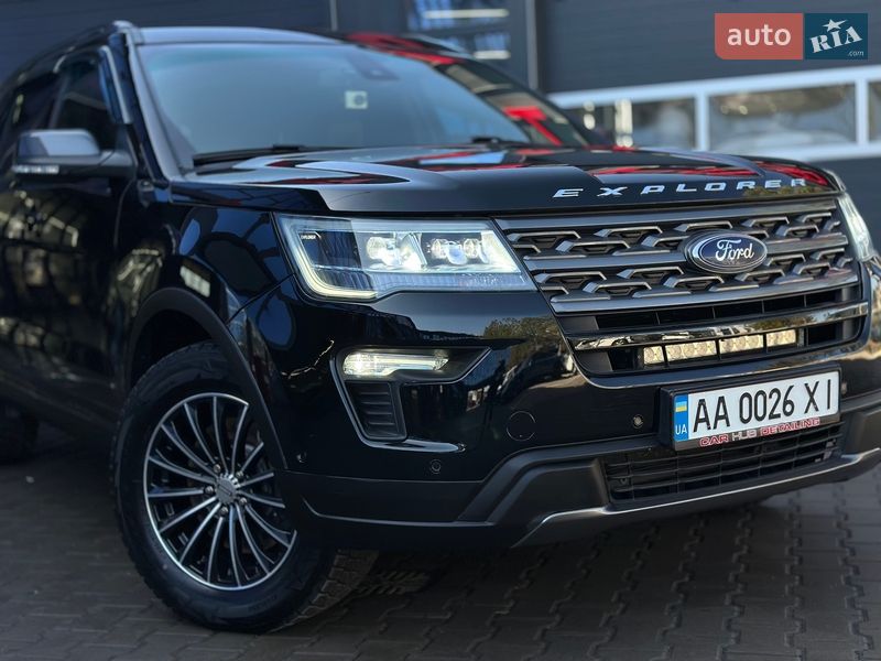 Позашляховик / Кросовер Ford Explorer 2018 в Рівному
