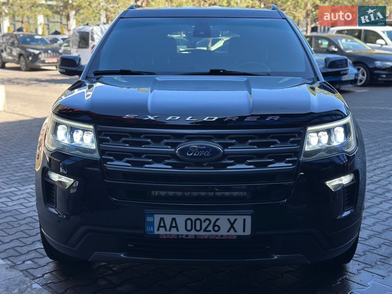 Позашляховик / Кросовер Ford Explorer 2018 в Рівному