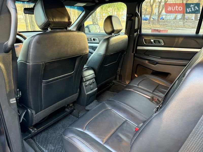 Внедорожник / Кроссовер Ford Explorer 2015 в Киеве фото 45 Внедорожник / Кроссовер Ford Explorer 2015 в Киеве
