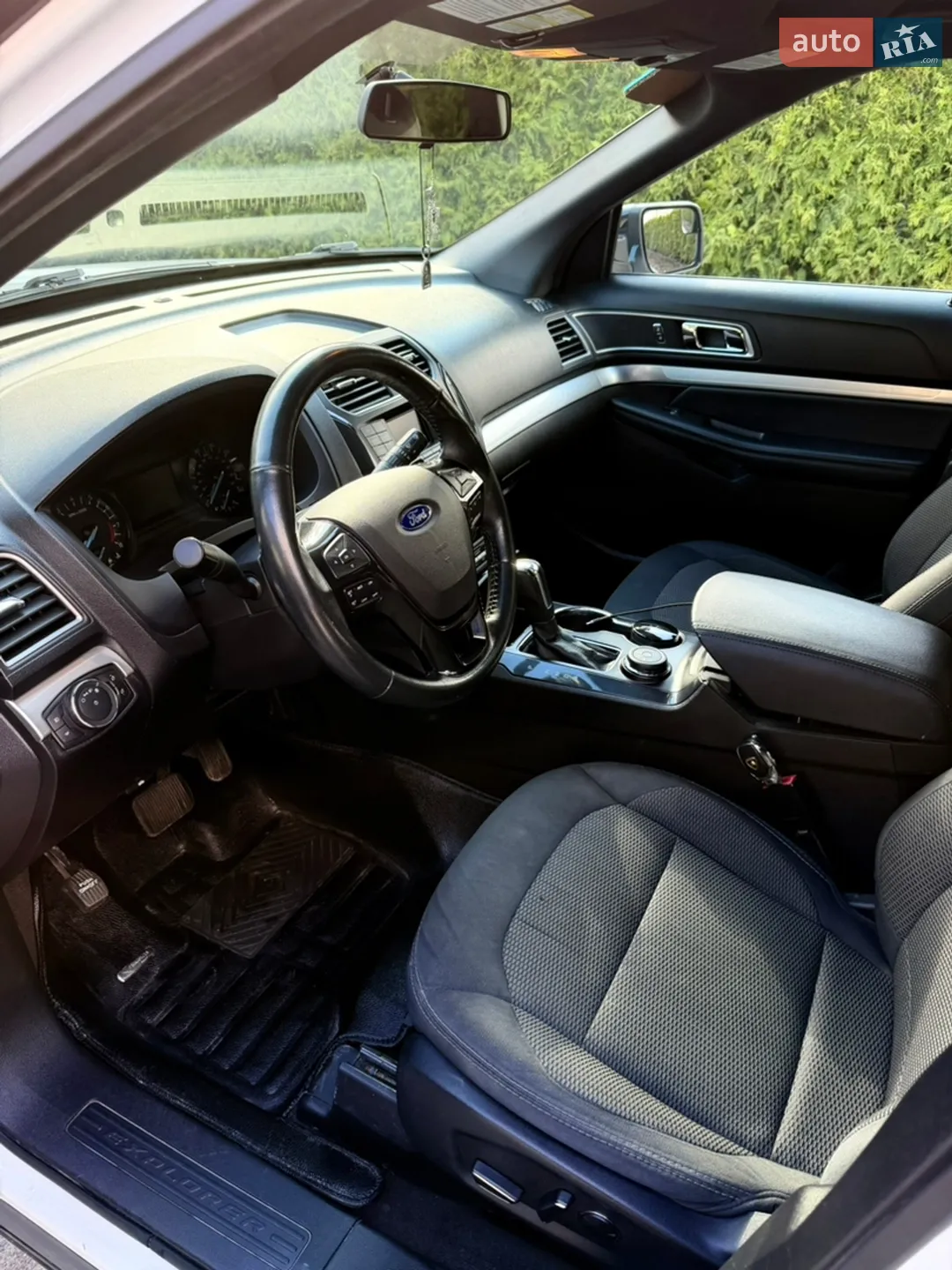 2017 Ford Explorer - мініатюра 15