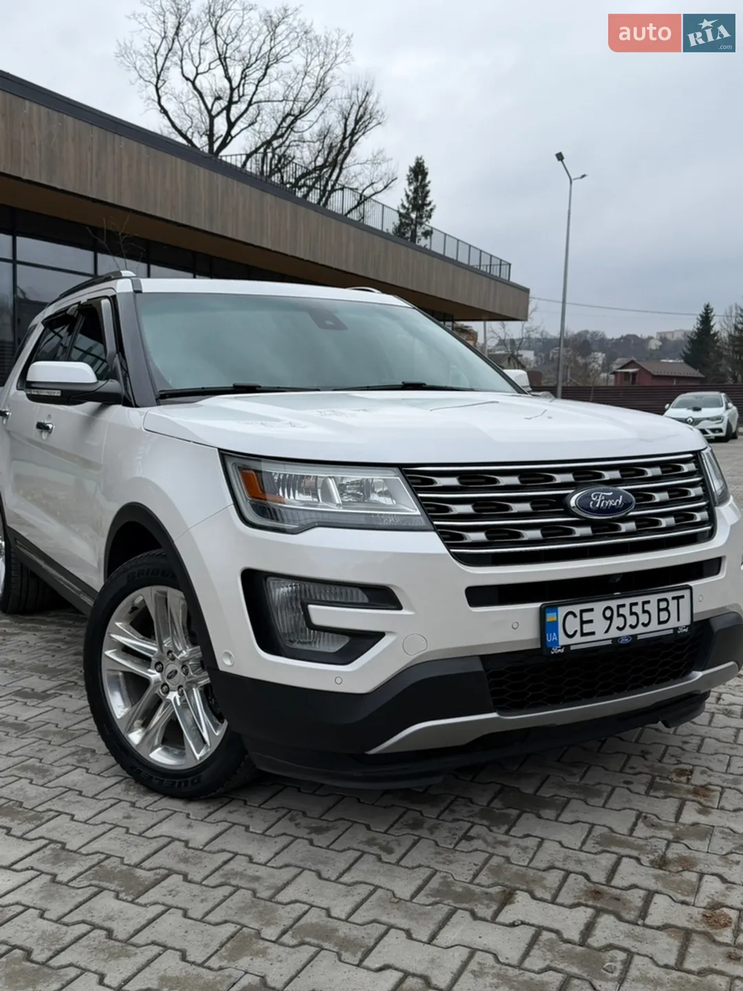 2016 Ford Explorer - мініатюра 5