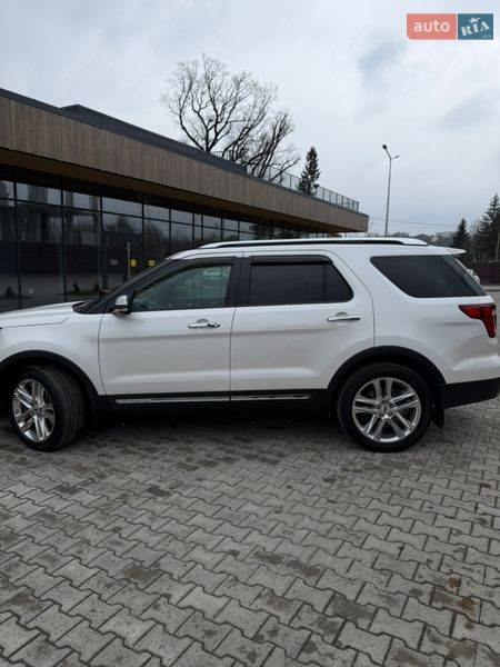 Внедорожник / Кроссовер Ford Explorer 2016 в Черновцах