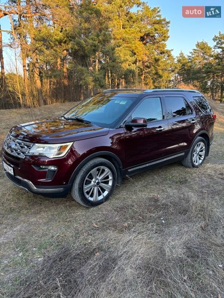 Позашляховик / Кросовер Ford Explorer 2018 в Кременці