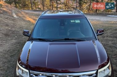 Позашляховик / Кросовер Ford Explorer 2018 в Кременці