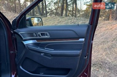 Позашляховик / Кросовер Ford Explorer 2018 в Кременці
