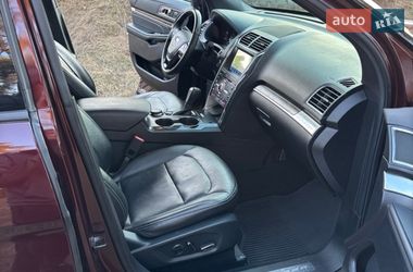Позашляховик / Кросовер Ford Explorer 2018 в Кременці