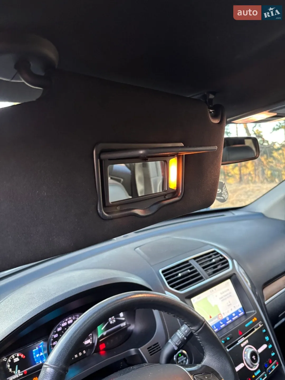 2018 Ford Explorer - мініатюра 28
