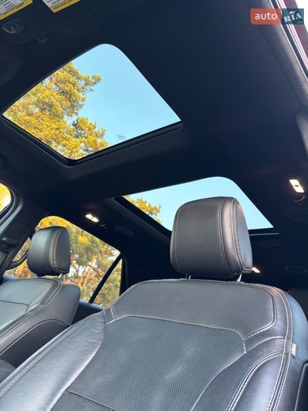 Позашляховик / Кросовер Ford Explorer 2018 в Кременці