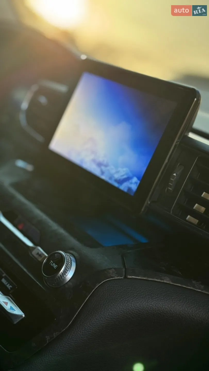 2020 Ford Explorer - мініатюра 20