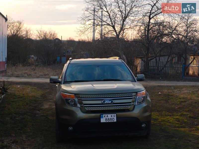 Позашляховик / Кросовер Ford Explorer 2013 в Ладижині