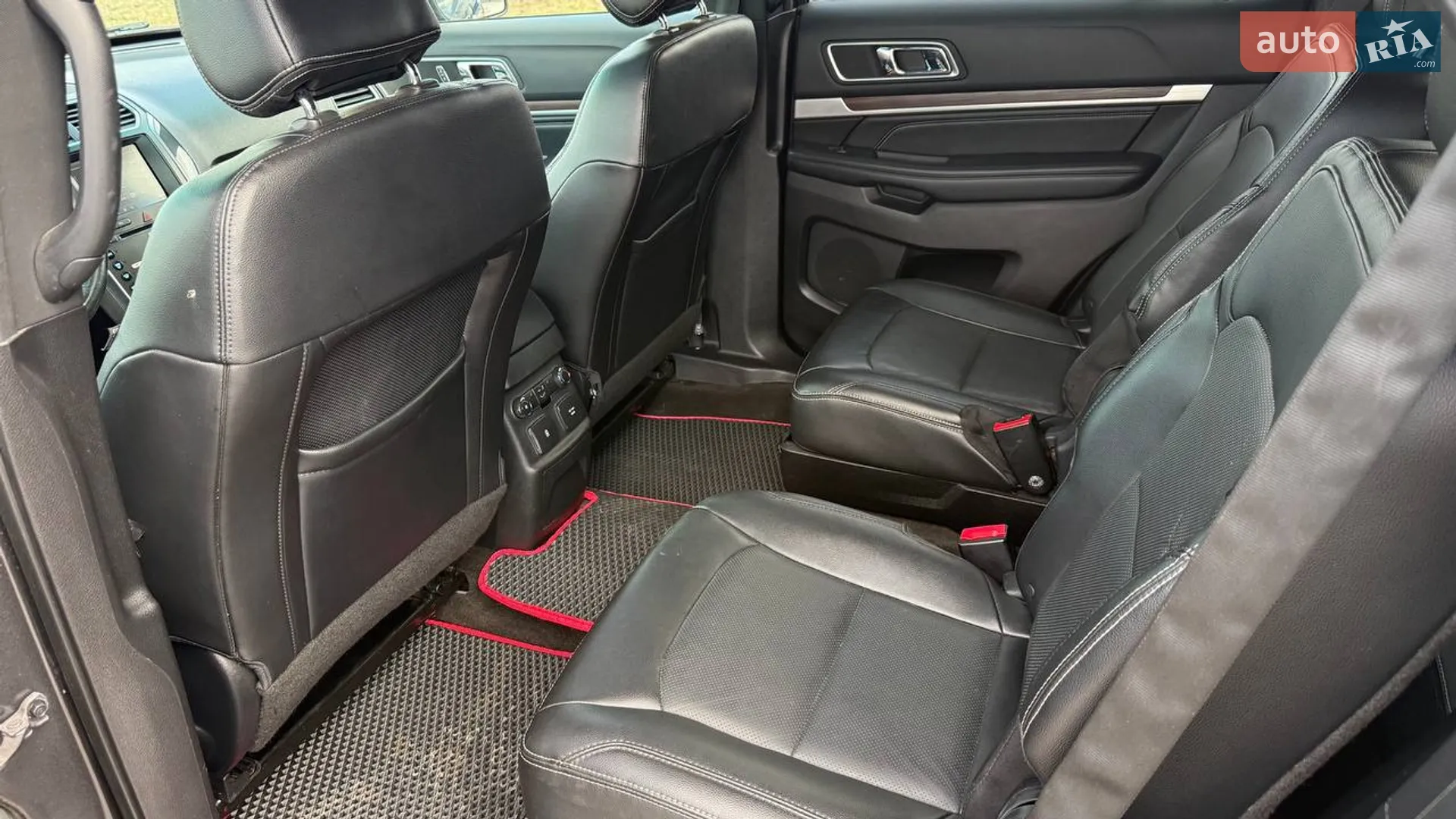 2015 Ford Explorer - мініатюра 14
