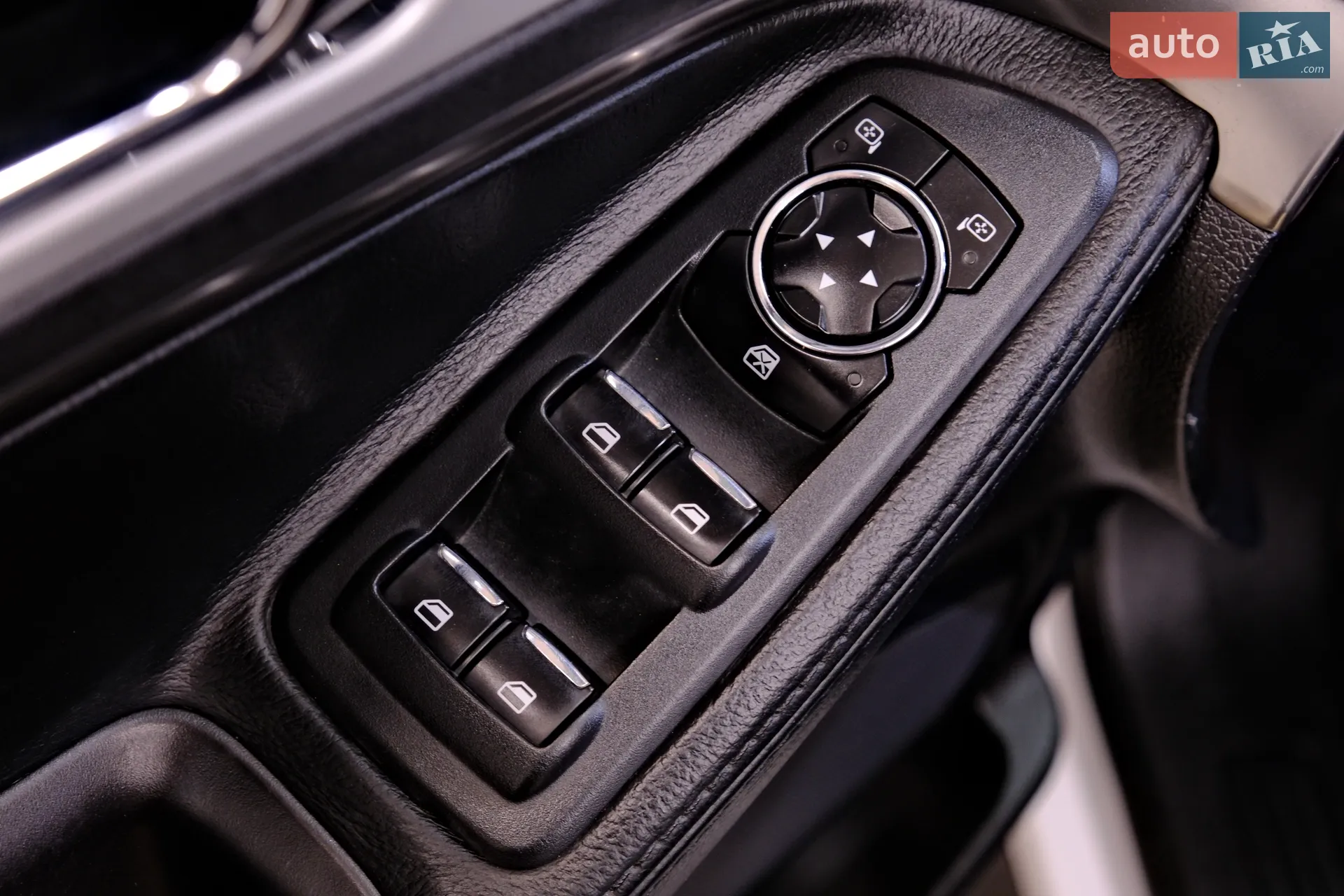 2017 Ford Explorer - мініатюра 23