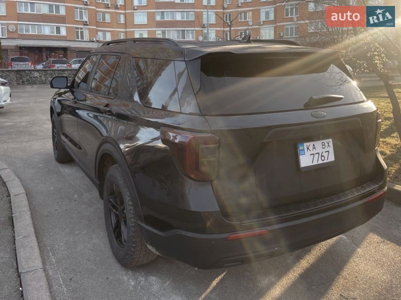 Внедорожник / Кроссовер Ford Explorer 2021 в Вишневом фото 6 Внедорожник / Кроссовер Ford Explorer 2021 в Вишневом