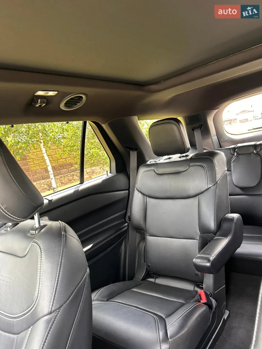 2022 Ford Explorer - мініатюра 31