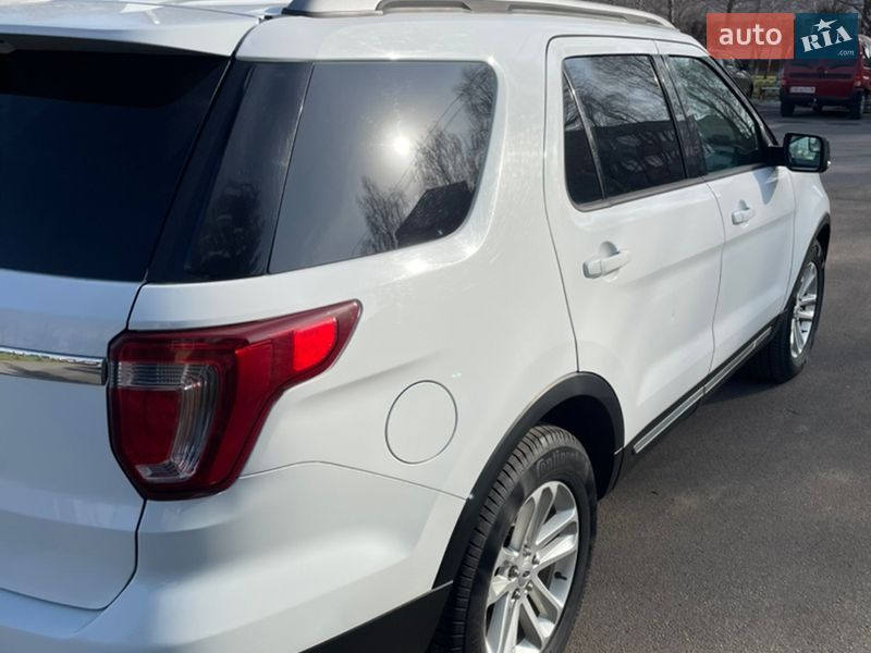 Позашляховик / Кросовер Ford Explorer 2016 в Вінниці