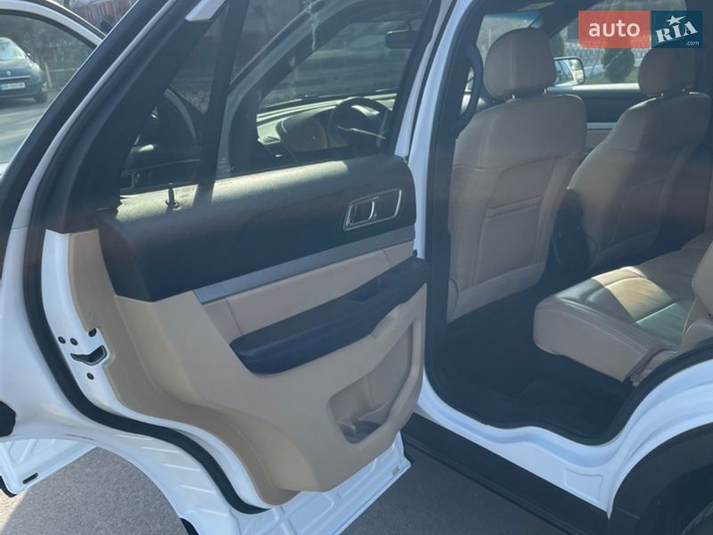 Позашляховик / Кросовер Ford Explorer 2016 в Вінниці