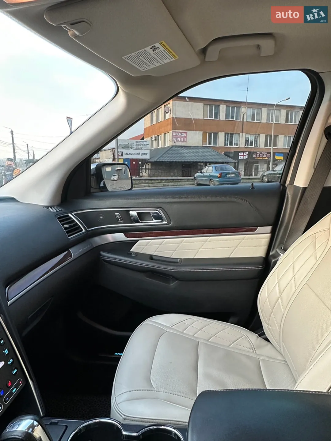 2017 Ford Explorer - мініатюра 22