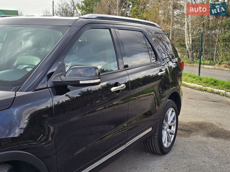 Внедорожник / Кроссовер Ford Explorer 2016 в Хмельницком