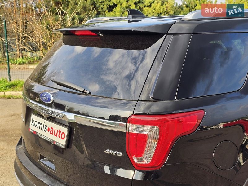 Внедорожник / Кроссовер Ford Explorer 2016 в Хмельницком