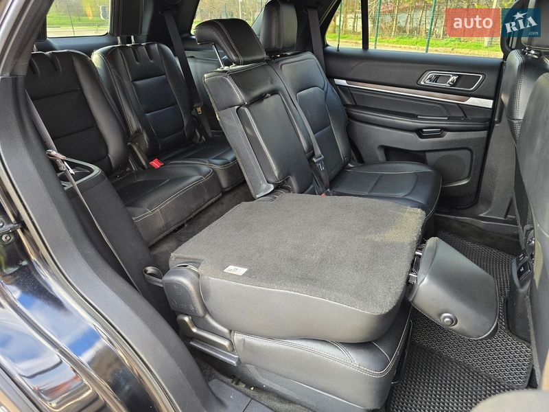 Внедорожник / Кроссовер Ford Explorer 2016 в Хмельницком