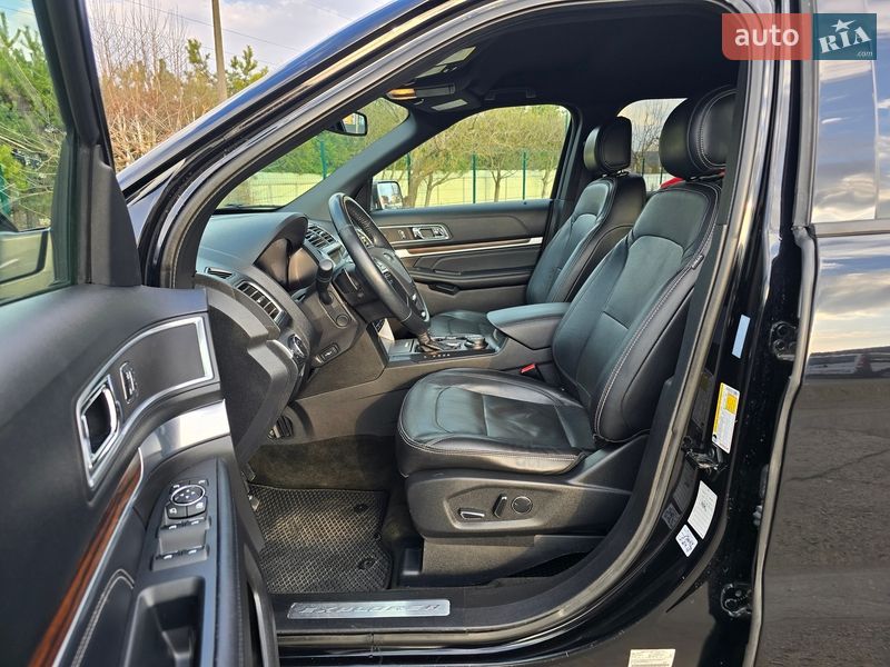 Внедорожник / Кроссовер Ford Explorer 2016 в Хмельницком