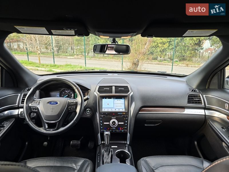 Внедорожник / Кроссовер Ford Explorer 2016 в Хмельницком