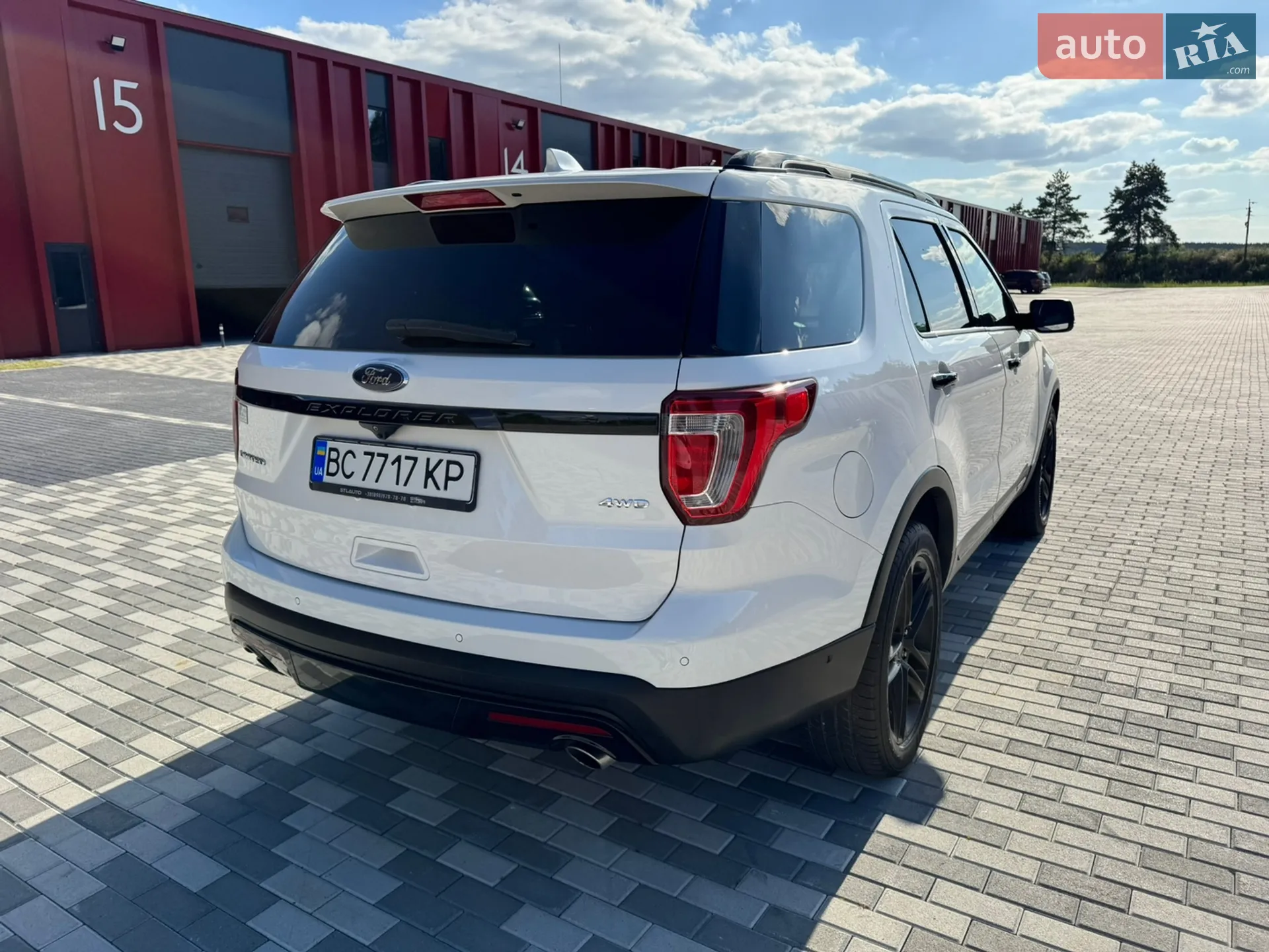 2016 Ford Explorer - мініатюра 7