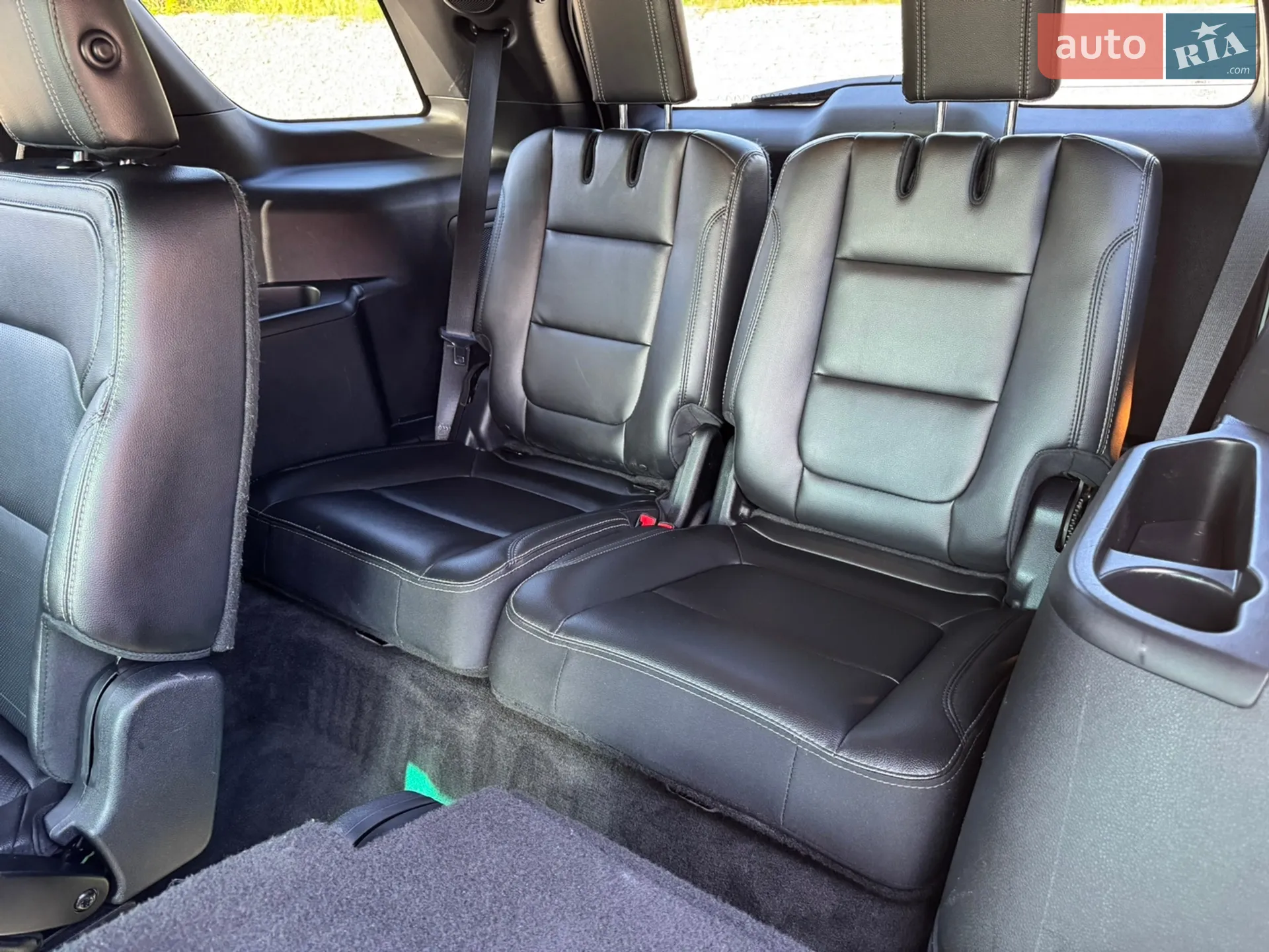 2016 Ford Explorer - мініатюра 25