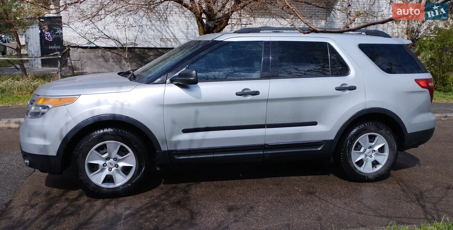 2013 Ford Explorer - мініатюра 2