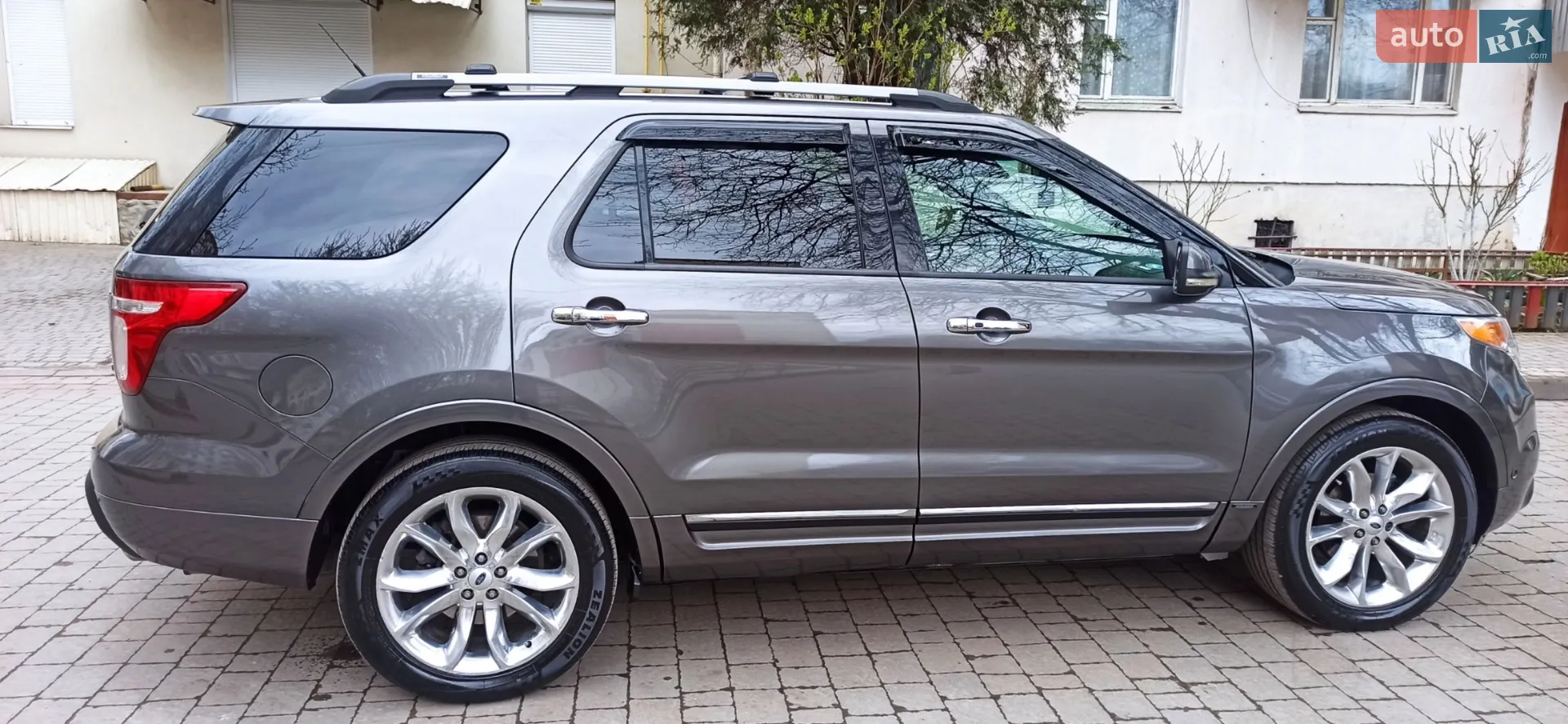 2011 Ford Explorer - мініатюра 34
