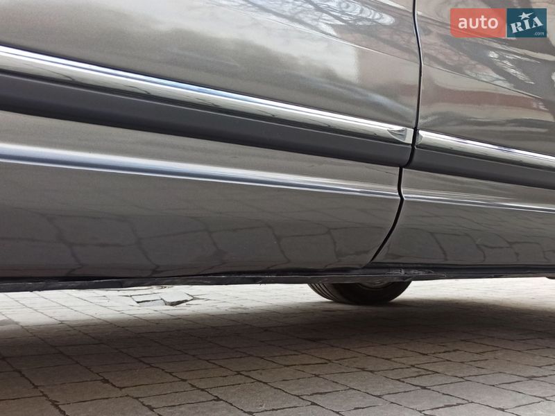 Позашляховик / Кросовер Ford Explorer 2011 в Чернівцях