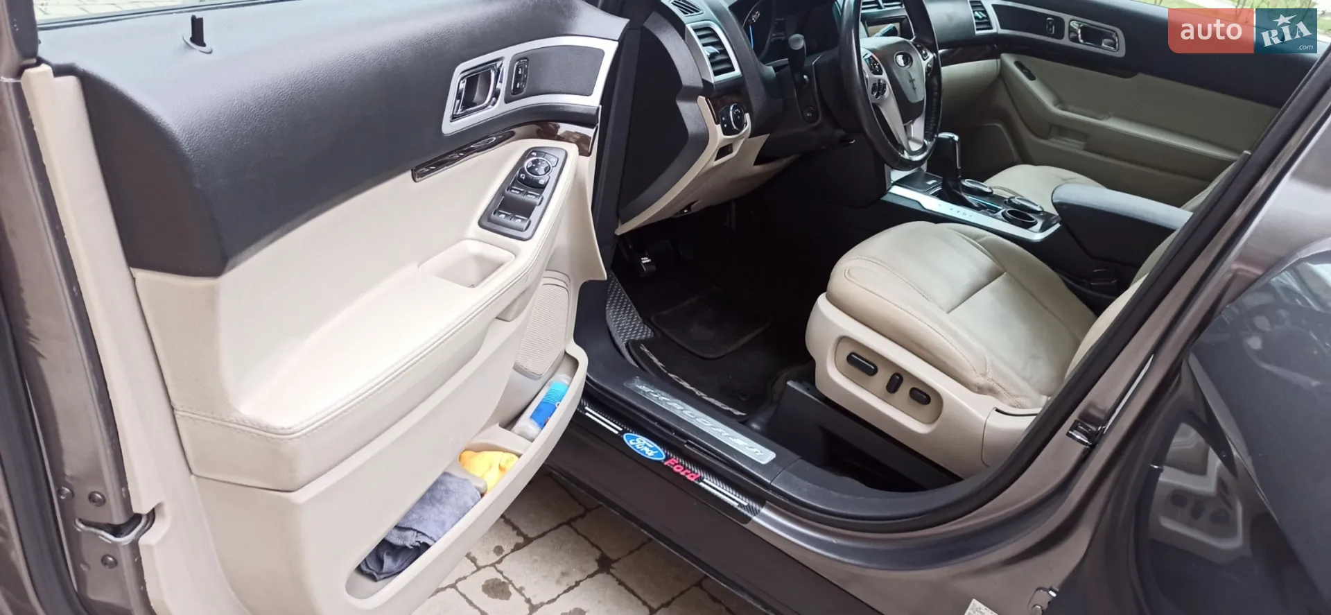 2011 Ford Explorer - мініатюра 60