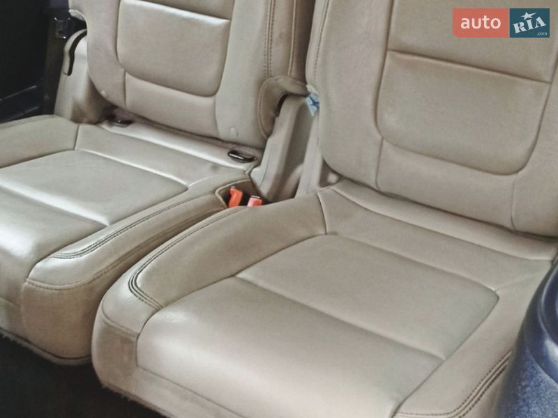 Позашляховик / Кросовер Ford Explorer 2011 в Чернівцях