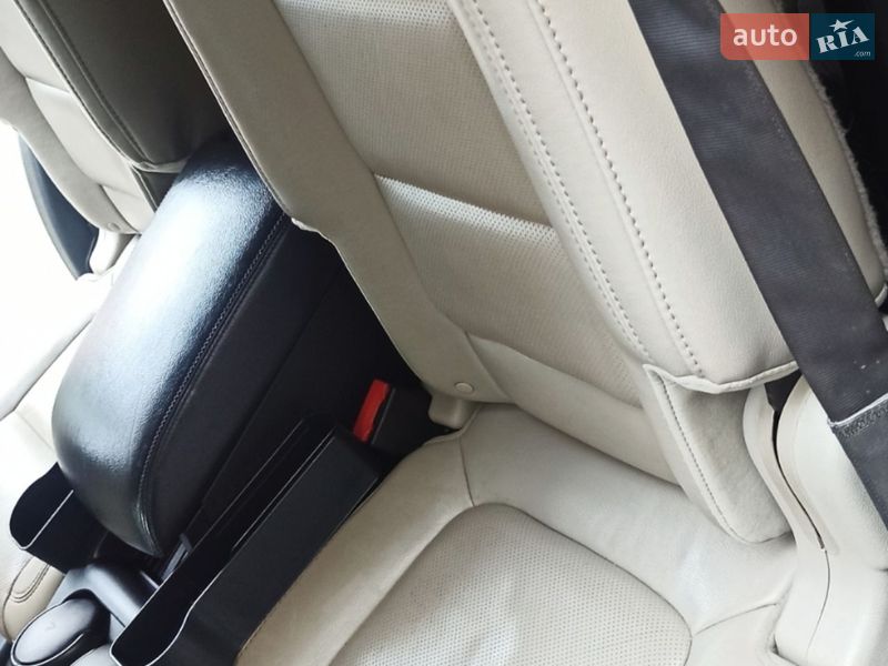Позашляховик / Кросовер Ford Explorer 2011 в Чернівцях