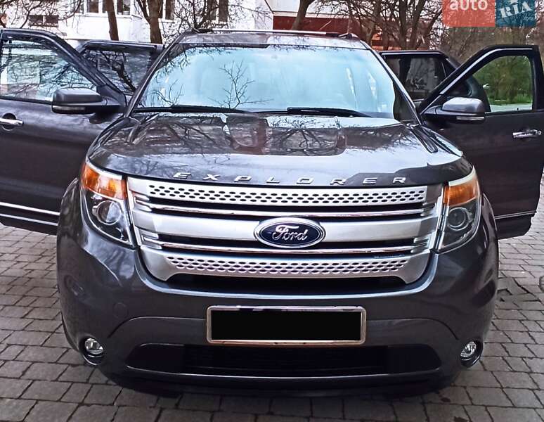 Ford Explorer 2011