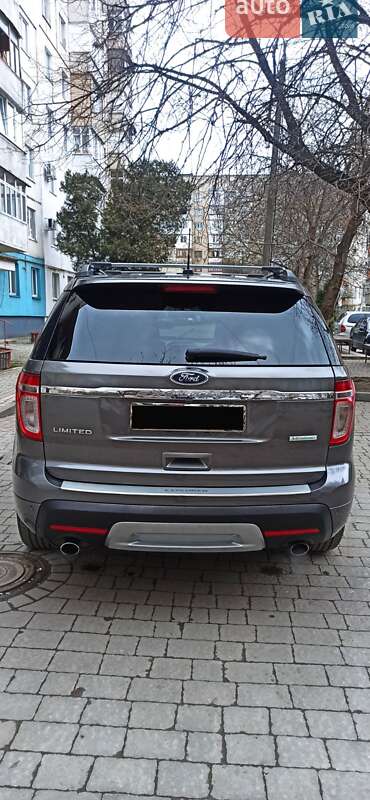 Позашляховик / Кросовер Ford Explorer 2011 в Чернівцях