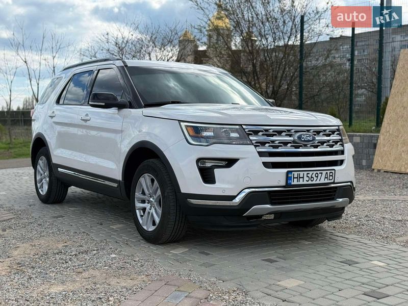 Внедорожник / Кроссовер Ford Explorer 2018 в Южном
