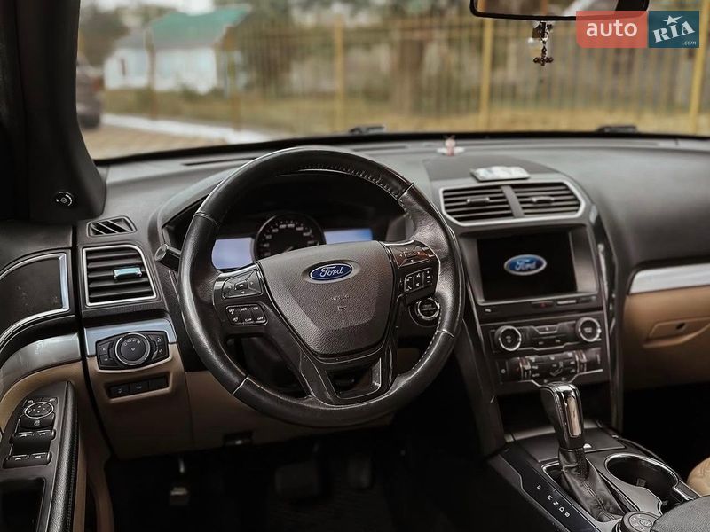 Позашляховик / Кросовер Ford Explorer 2017 в Миколаєві