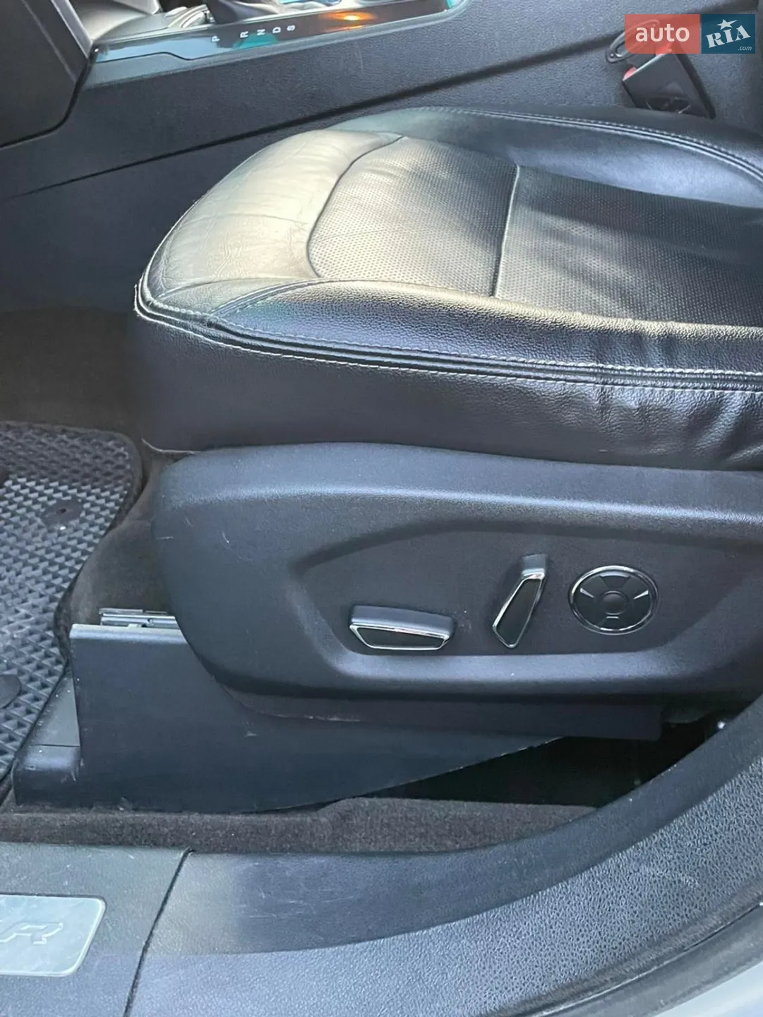 2015 Ford Explorer - мініатюра 17