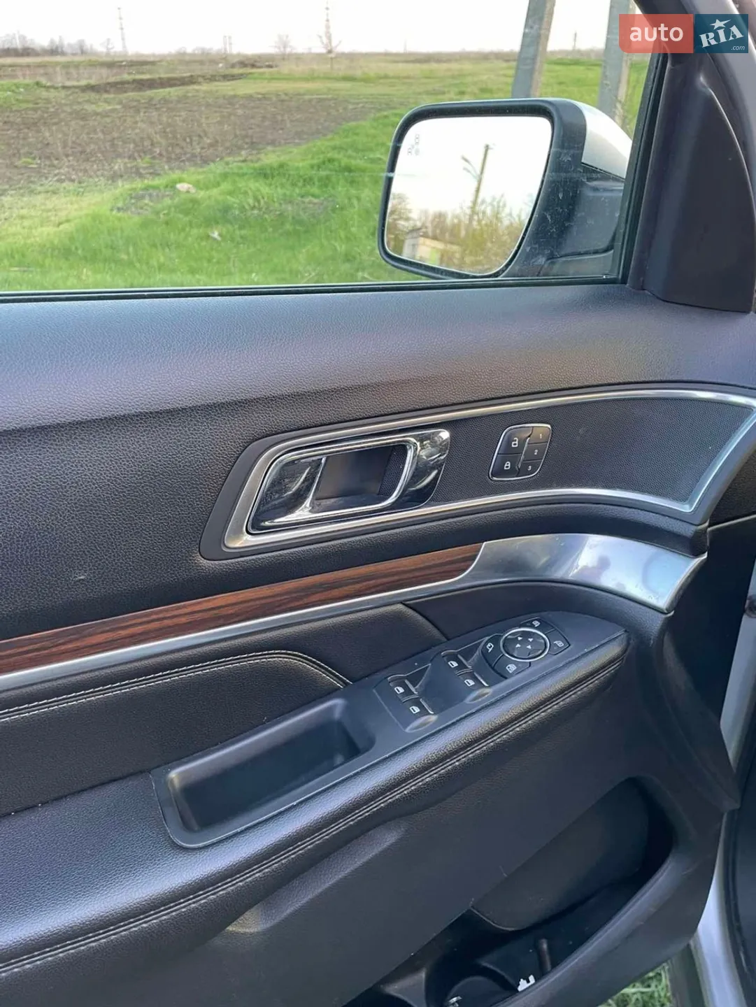 2015 Ford Explorer - мініатюра 21