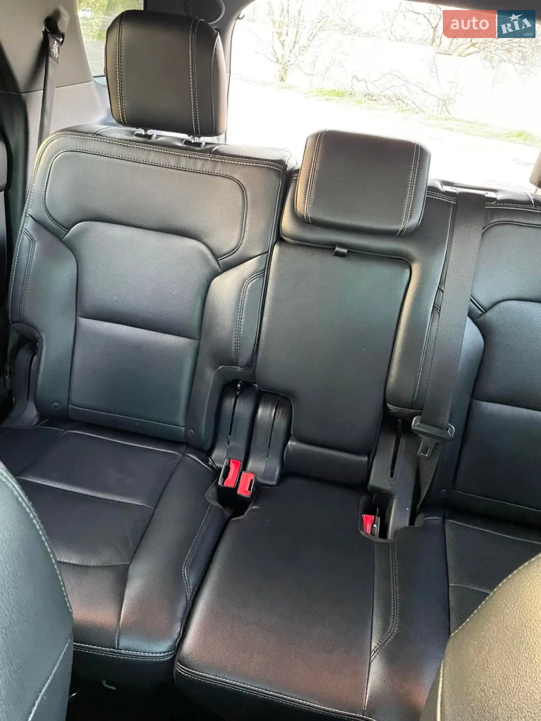 2015 Ford Explorer - мініатюра 32