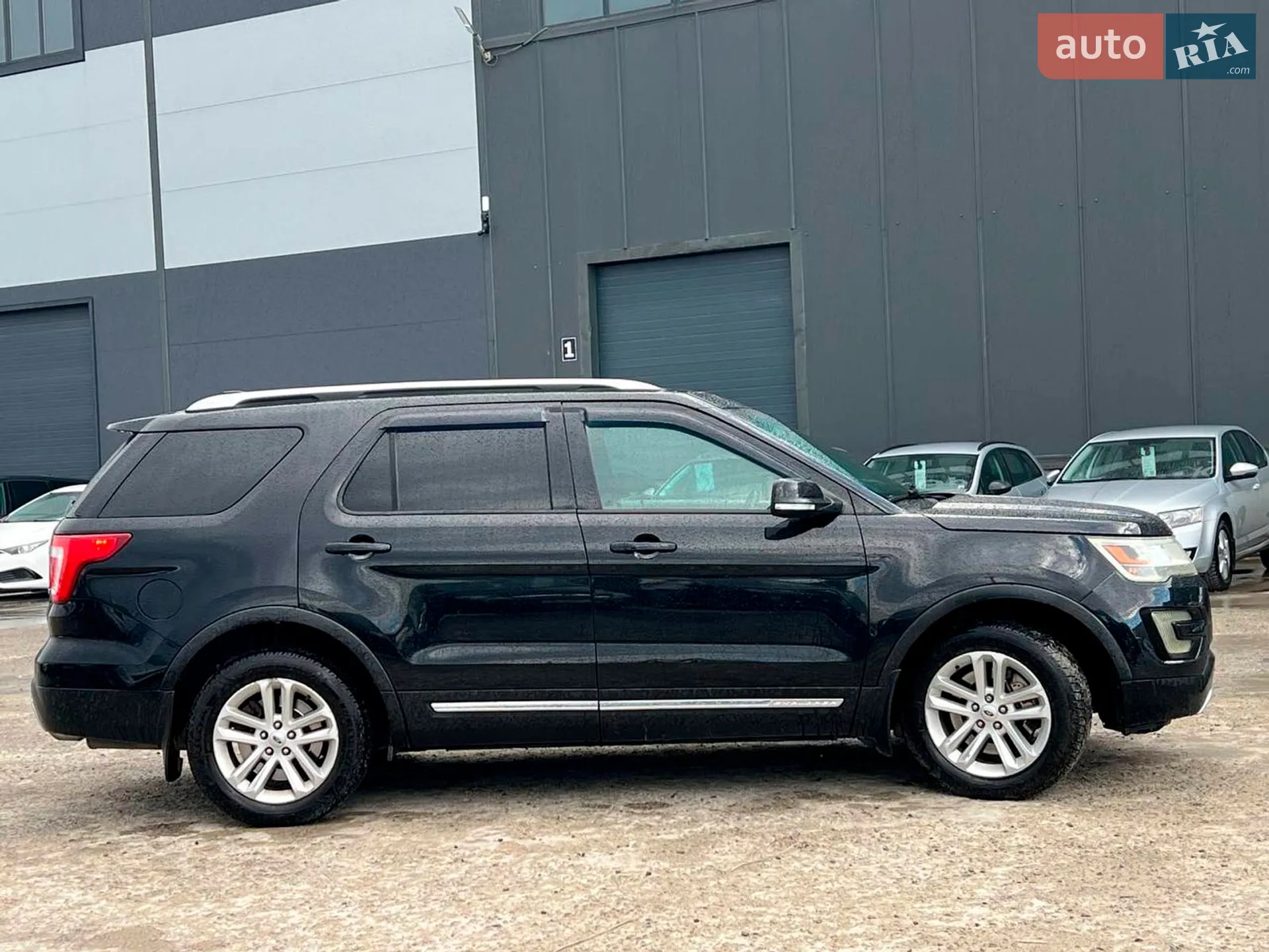 2015 Ford Explorer - мініатюра 9
